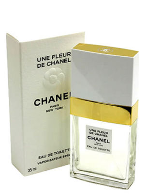 Une Fleur De Chanel Women